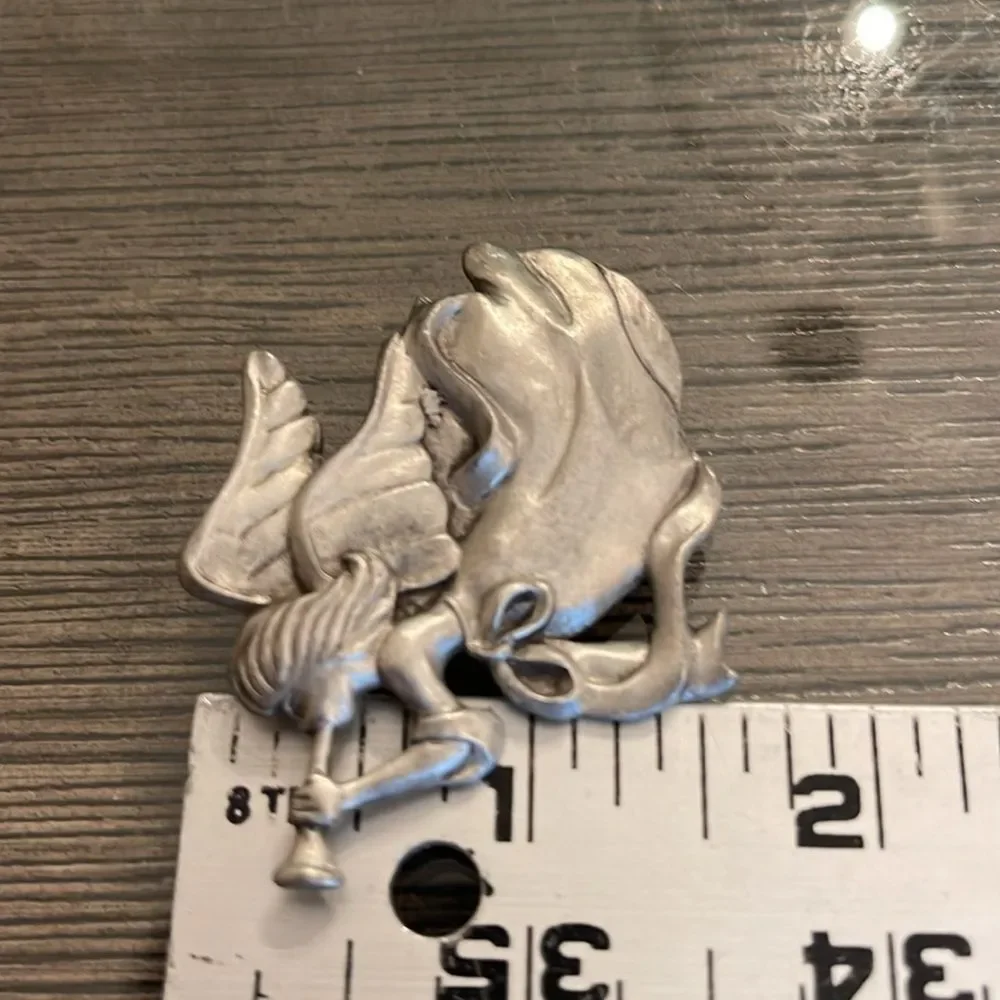 1992 Seagull, Canada Pewter Angel Christmas Pin Holiday Brooch